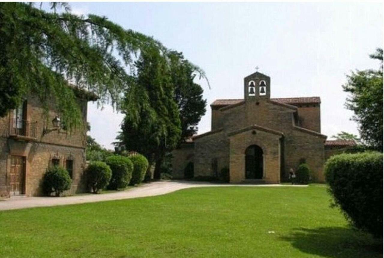 Apartamento "Los Prados" Wifi Y Parking Oviedo Exterior photo